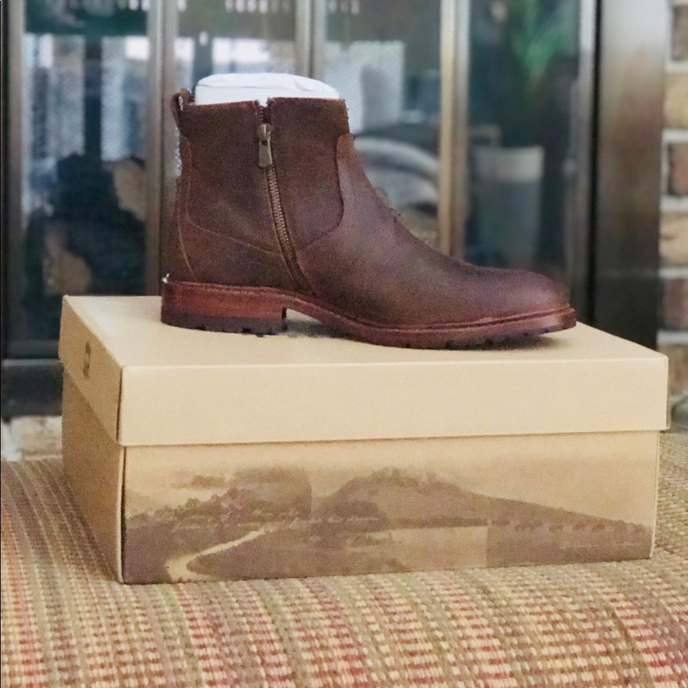 NEW Men’s Trask Larkin Boot US 8